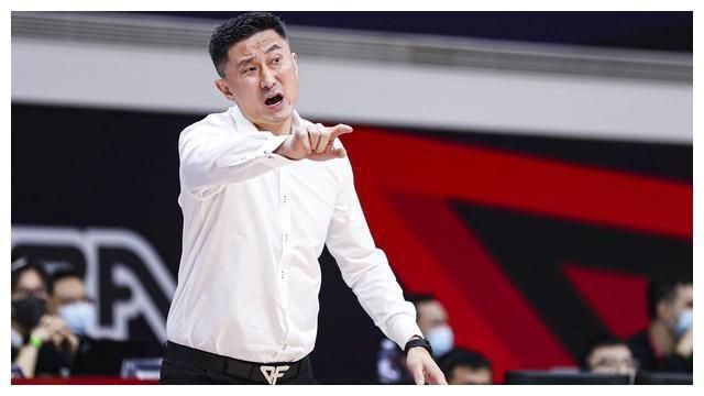萨马尔季奇本赛季至今为乌迪内斯出战17场比赛，贡献2粒进球和2次助攻。